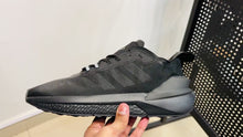 Load and play video in Gallery viewer, Adidas Avryn Shoes
