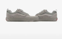Load image into Gallery viewer, Vans Of The Wall Knu Skool Corduroy
