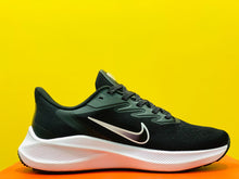 Load image into Gallery viewer, Nike Air Zoom Winflo 7
