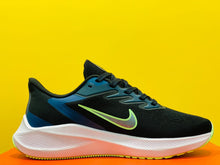 Load image into Gallery viewer, Nike Air Zoom Winflo 7
