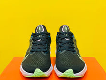 Load image into Gallery viewer, Nike Air Zoom Winflo 7
