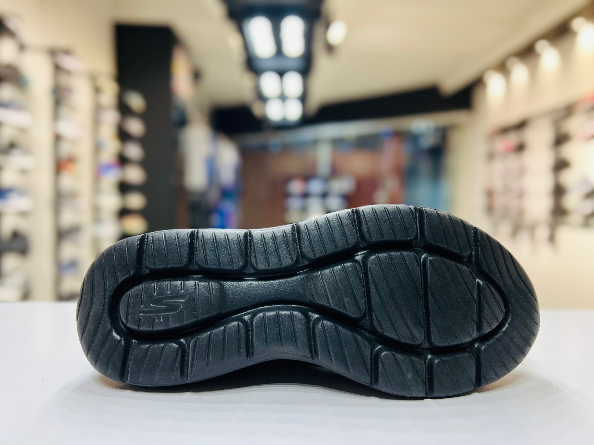 Skechers shoes in lahore hot sale