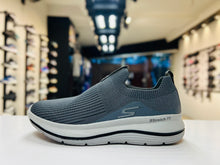 Load image into Gallery viewer, Skechers Go Run Strech Fit
